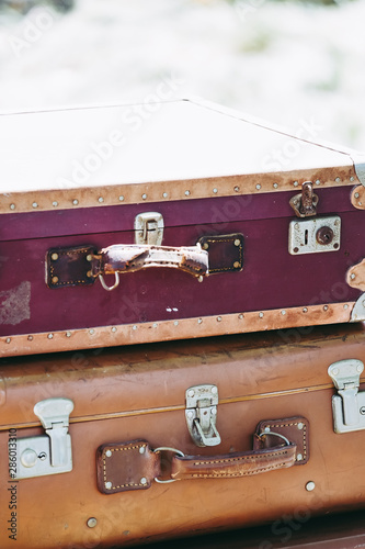 Valises anciennes au look rétro photo