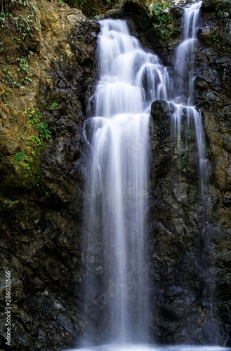 Fototapeta Naklejka Na Ścianę i Meble -  Costa Rica Waterfall