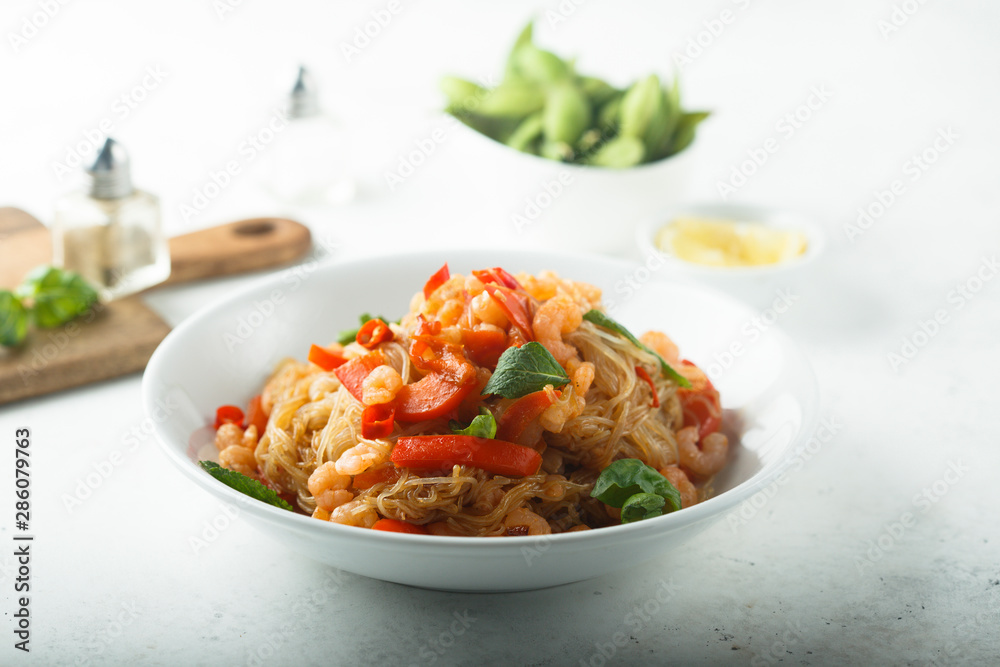 Noodles with shrimps and chili Noodles with shrimps and chili