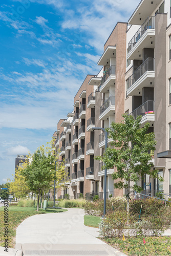 Exterior view of new luxury apartment community near Dallas, Texas