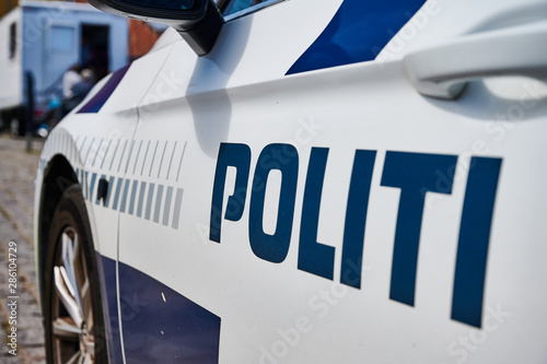 Tür eines dänischen Polizeiwagens