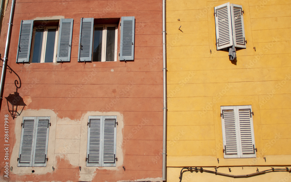 Fototapeta premium Orange and yellow buildings in Marseille