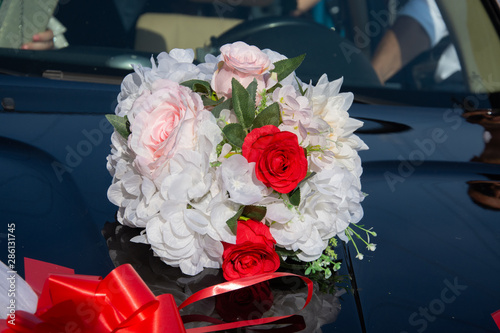Top Flower Decorators For Wedding  black Car