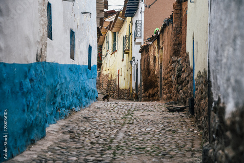 Empty alley in Cusco, Peru  © Alisha
