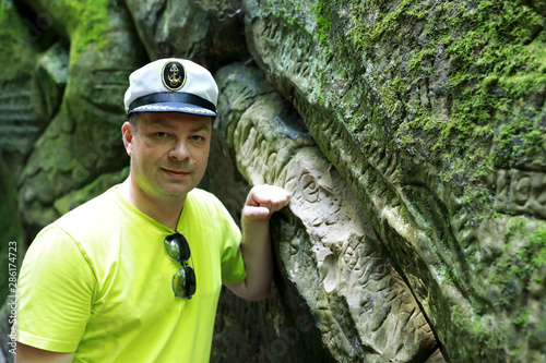 Man posing in Dantovo Gorge photo