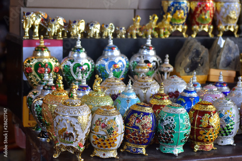  Thai Benjarong is a handicraft that produces beautiful products to stand for beauty.