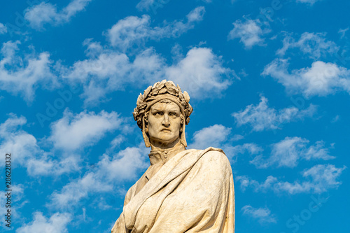Statue de Dante à Florence
