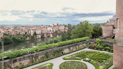 jardin du palais de la berbie photo