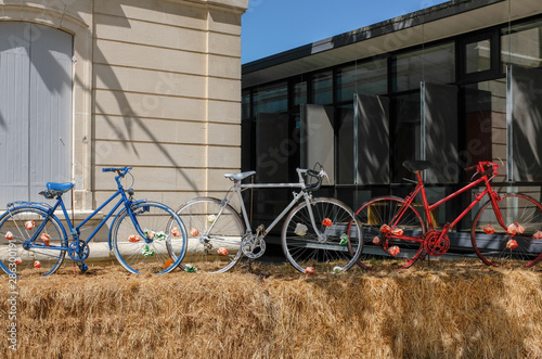Bycicle / Bike - French - Blue white red