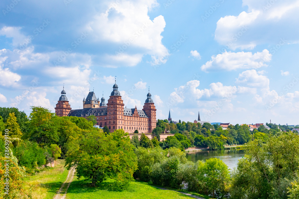 Fototapeta premium famous city castle in Aschaffenburg