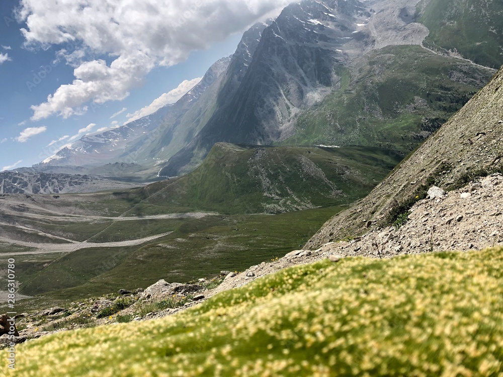 Fototapeta premium landscape with lake and mountains
