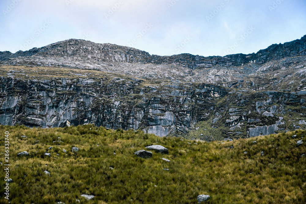 Fototapeta premium Mountain Landscapes on Santa Cruz Trek in Huscaran National Park in the Cordillera Blanca in Northern Peru 