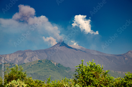 Fényképezés The Etna volcano during an eruptive phase, in Sicily, Italy.