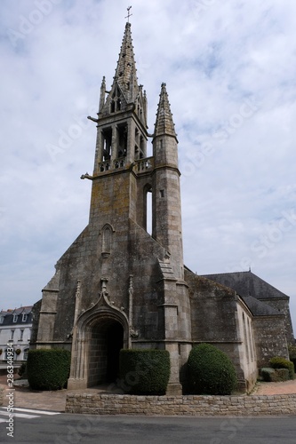 Église Saint-Pierre à Riec-sur-Bélon