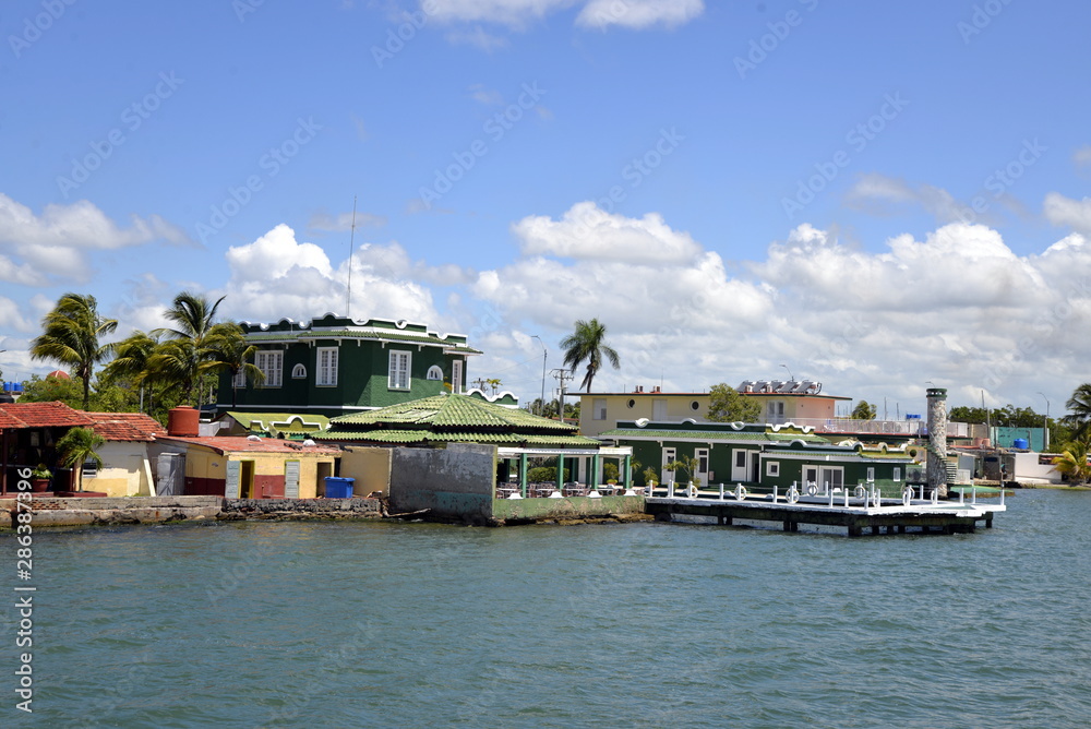 Naklejka premium CIENFUEGOS