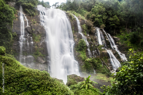 Mae Waterfall in Chiang Mai in Thailand © pierrick