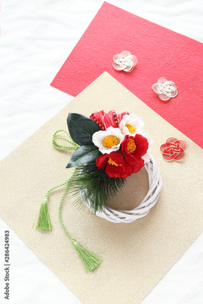 日本の正月椿の花と白いリースstock Photo Adobe Stock