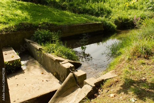 Lavoir à Saint Palais dans le département des Pyrénées Atlantique autrefois couvert maintenant à ciel ouvert photo