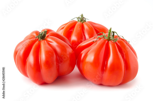 Drei Fleischtomaten photo