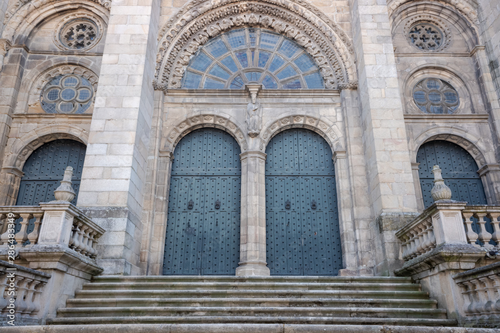 Portada Oeste de la Catedral de Ourense, Galicia. España.