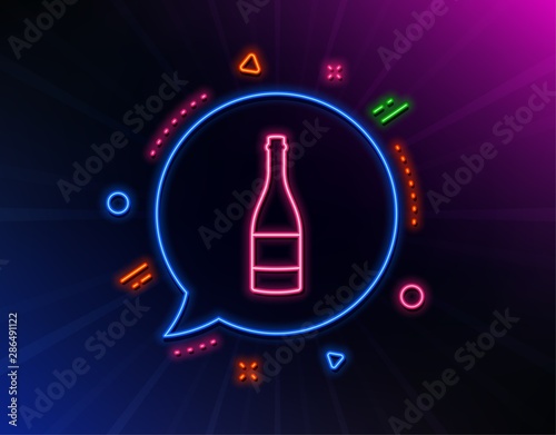 Champagne bottle line icon. Neon laser lights. Anniversary alcohol sign. Celebration event drink. Glow laser speech bubble. Neon lights chat bubble. Banner badge with champagne bottle icon. Vector