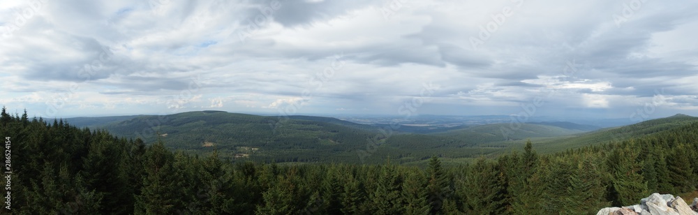 Panoramic views around the closed quartz mine 