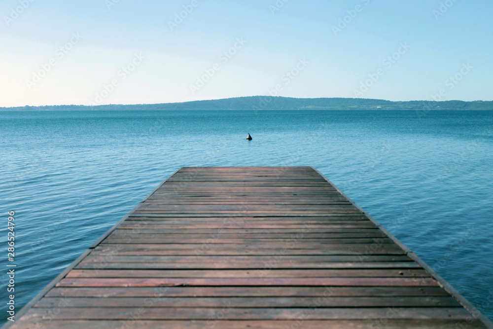 il pontile e la boa