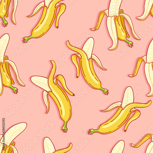 Vector Seamless Pattern of Cartoon Bananas on Pink Background © nikiteev