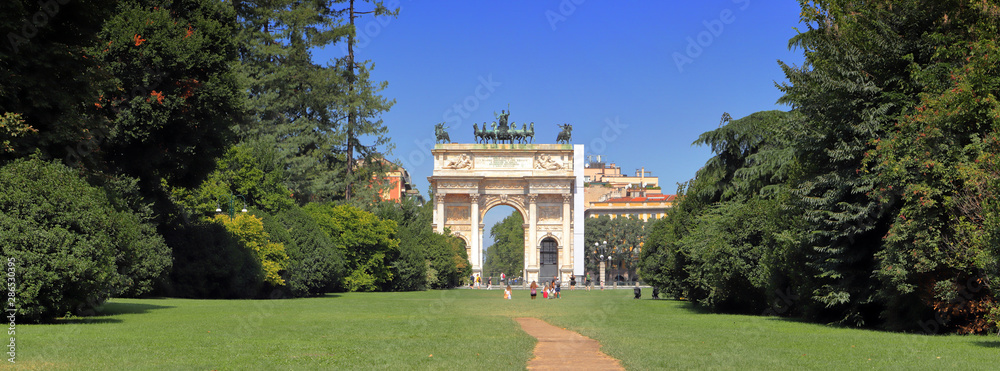 Obraz premium sempione park in milan city in italy 