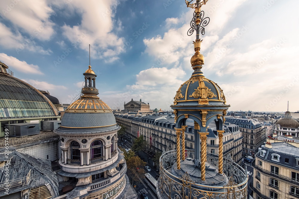Naklejka premium Paris roofs viewed from Haussmann boulevard 