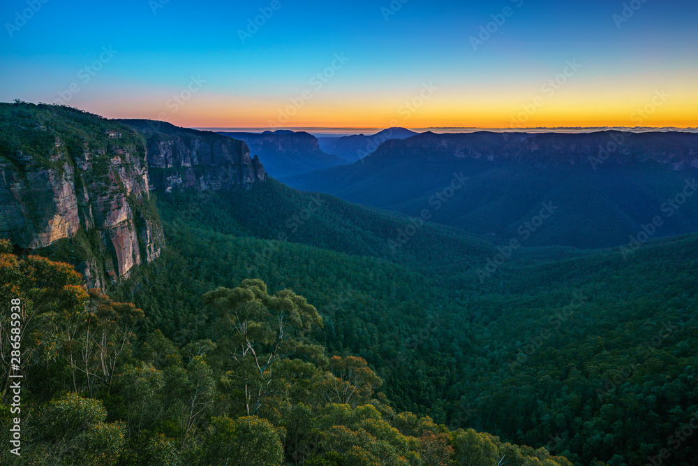 blue hour at govetts leap lookout, blue mountains, australia 13