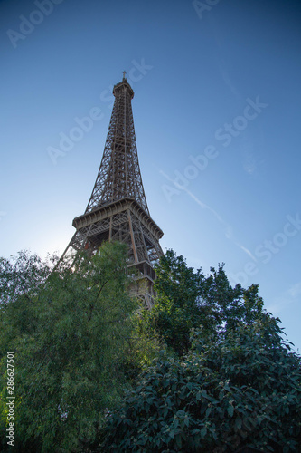 Eiffel Tower © HannahKoki