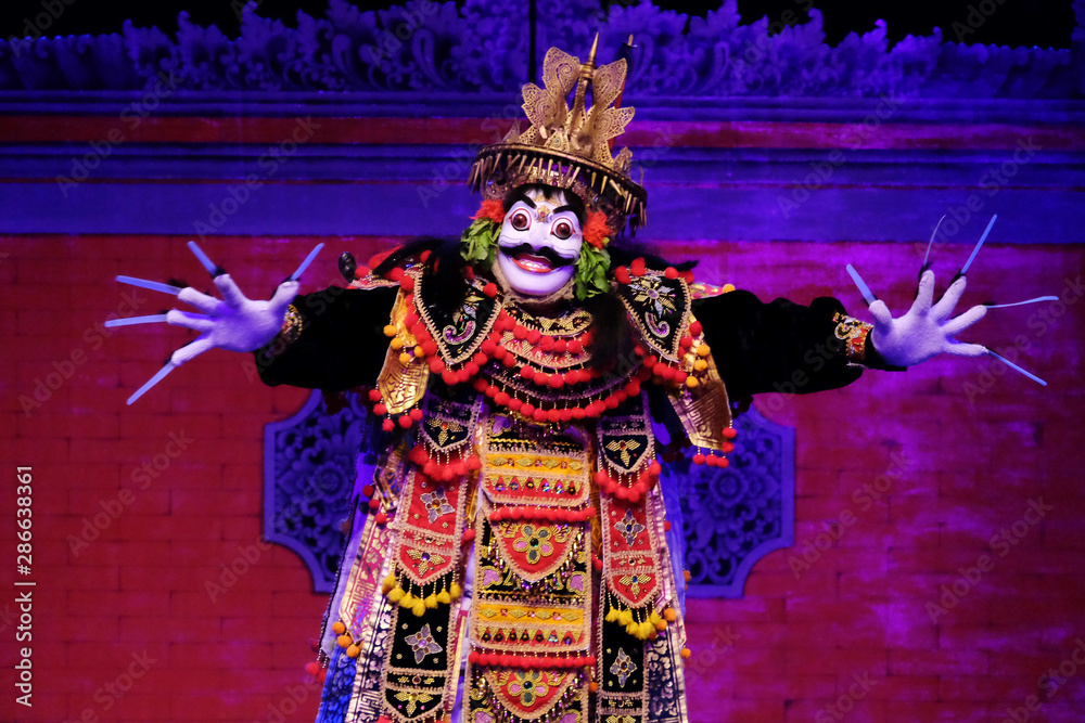 Fototapeta premium Bali Rangda Dancer. Telek-Jauk is traditional dance from Bali, Indonesia.