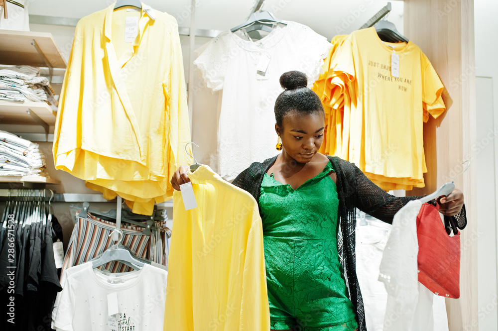 Sexy clothes shopping 2025
