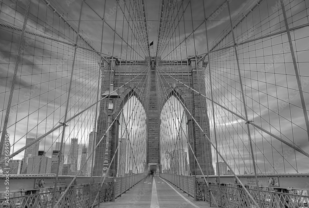 Fototapeta premium stunning views of the Brooklyn Bridge, New York City