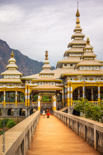 Kyaut Ka Lat Buddhist Temple in Hpa-An, Myanmar. photo