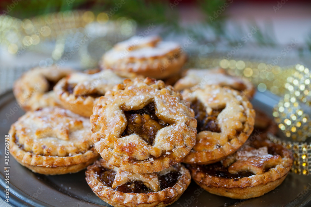 Traditional Christmas mince pies