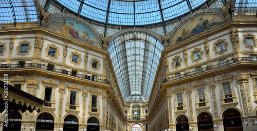 shopping mall Milano
