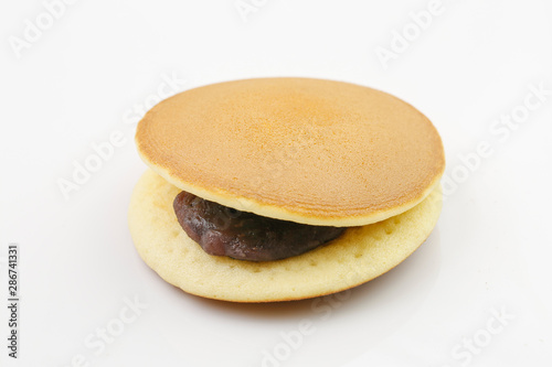 dorayaki isolated on white background