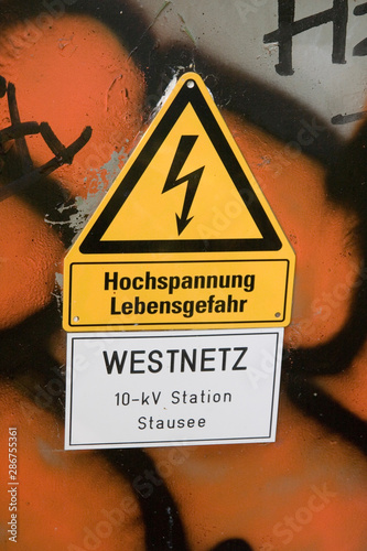 Warnschild Hochspannung