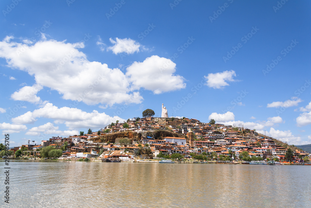 Fototapeta premium Isla de Janitzio en Morelia Michoacán México.
