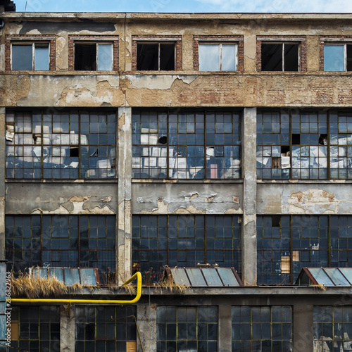 Fachada de construcción antigua 