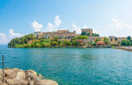 Fototapeta Naklejka Na Ścianę i Meble -  Capodimonte (Italy) - A little old town on Bolsena lake with fortress and suggestive beach and water front; province of Viterbo, Lazio region