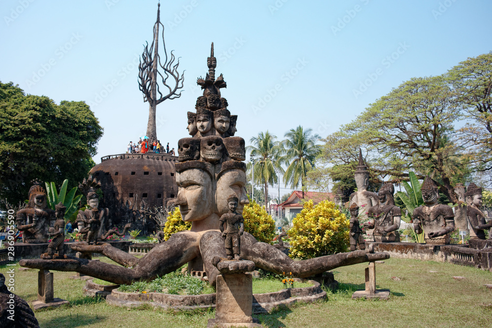Fototapeta premium Vientiane Laos: Buddha Park (Xieng Khuan) Sculpture Park
