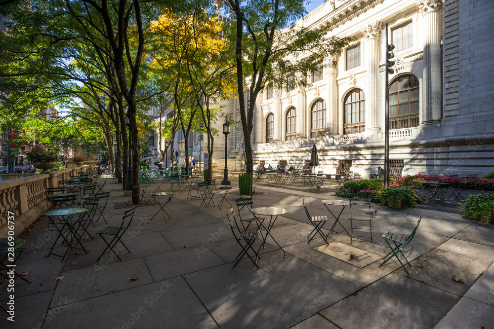 Autumnal mood on the terrace of the Public Library, 5th Avenue