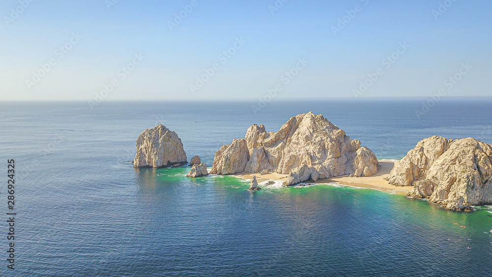 Obraz premium Vista aérea del arco de Cabo San Lucas