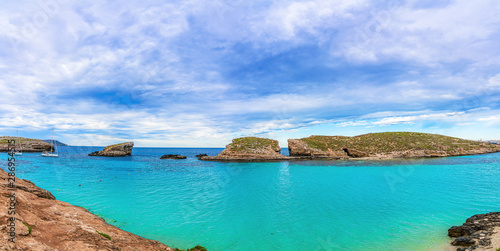 Fototapeta Naklejka Na Ścianę i Meble -  The Blue Lagoon on Comino Island, Malta Gozo