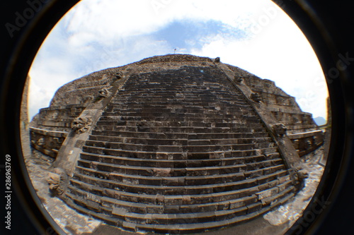Obraz na płótnie chichen itza w salonie