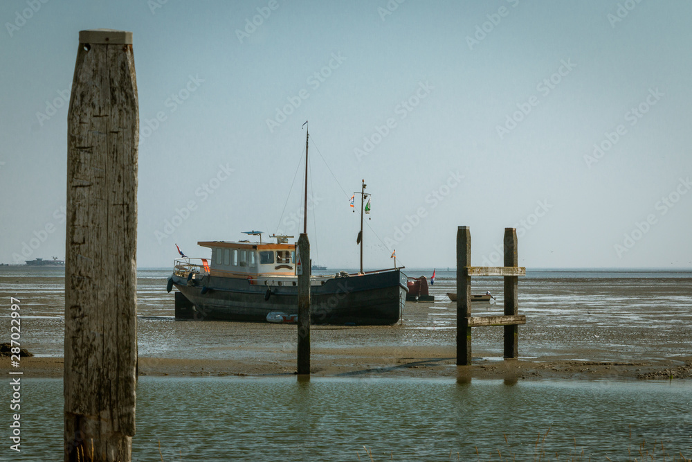 Φωτογραφία The Wadden Sea, with its fascinating interplay of high and low tide or in other