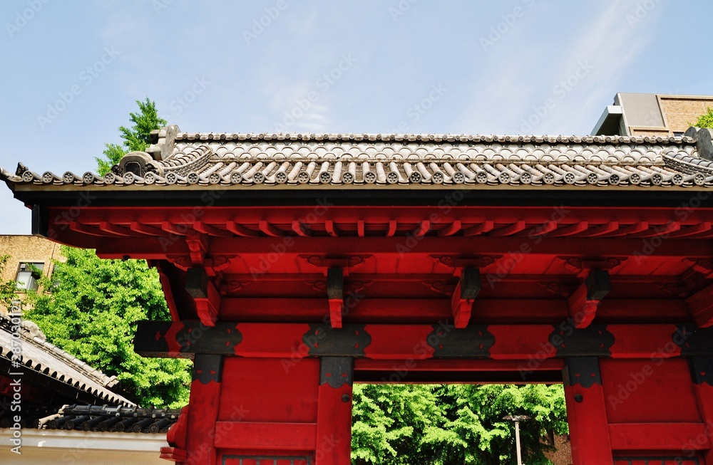 Entrance of the University of Tokyo, Tokyo, Japan Entrance of the University of Tokyo, Tokyo, Japan